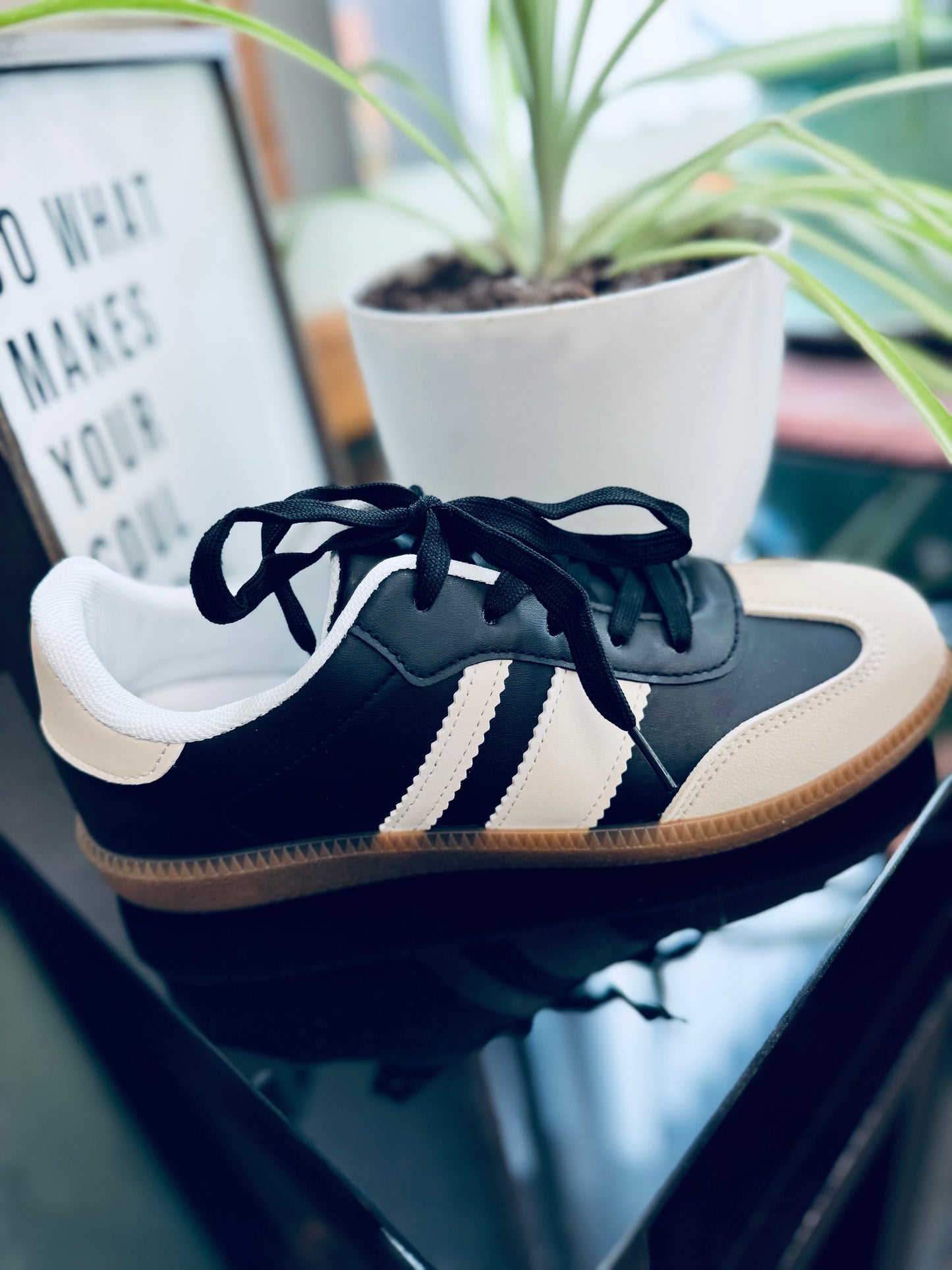 Game Changer Sneaker - Legend