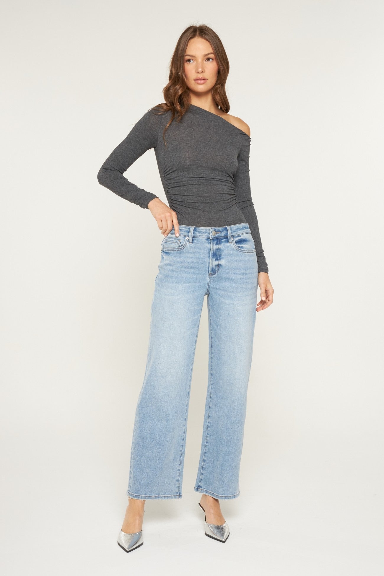 Stonewashed Soul MR Straight Leg Jean
