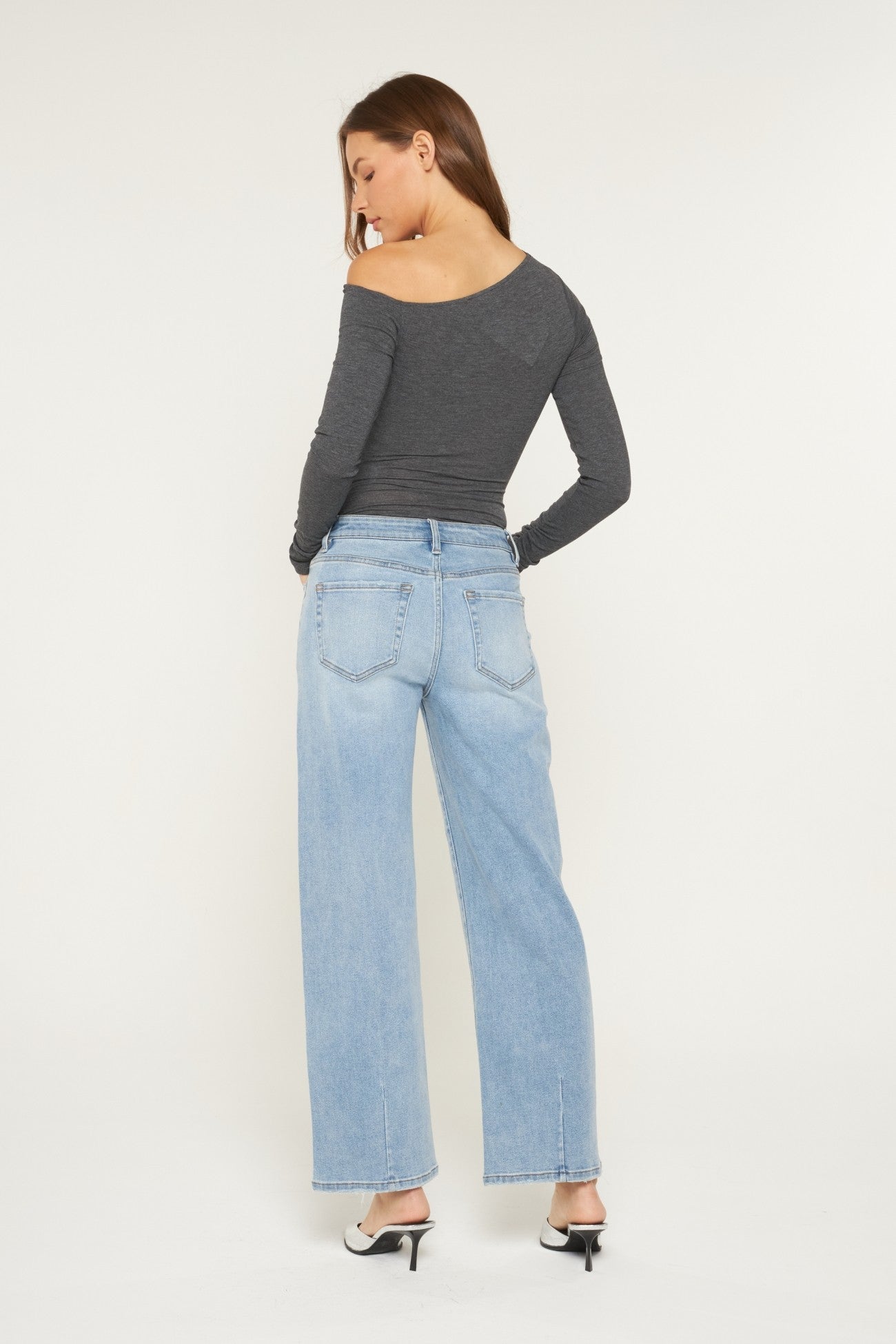 Stonewashed Soul MR Straight Leg Jean
